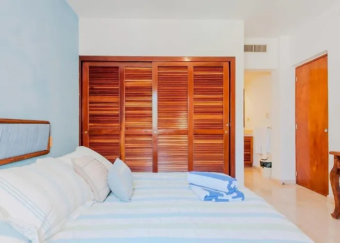 Private Balcony I Gated Playacar I Pool On Site! Playa del Carmen